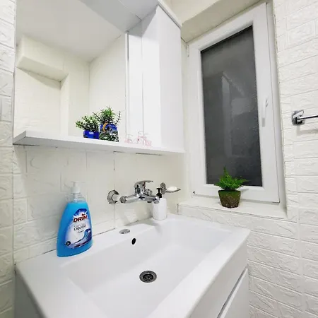 アパート 05 Center