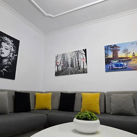 05 Center Apartment